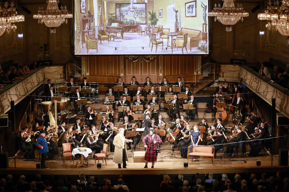 Johann Strauss - Die Fledermaus<br loading=